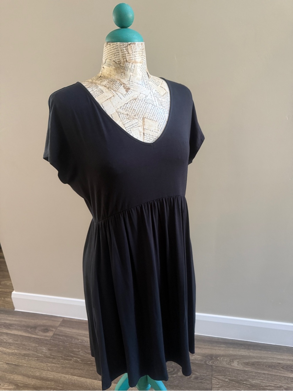 Maurices Black V-Neck Short Sleeve Babydoll Dress